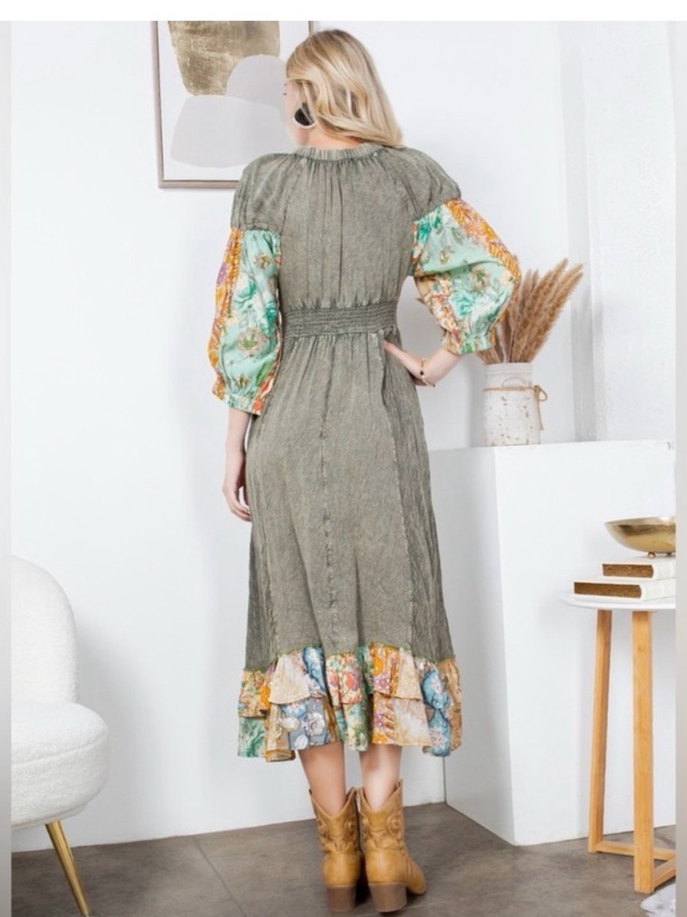 Boho V-Neck Olive Paisley Ruffle Maxi Dress NWOT Sz S . Will fit Sz M - Picture 5 of 6